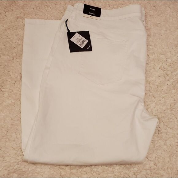 Women's Plus Size Jeans - 22W - Skinny, white. Pls read. - Picture 5 of 8